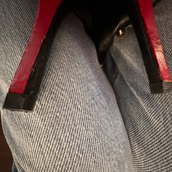 Louboutin, 38, OTK Button Boots, 2009ish. FOUND THE MISSING BUTTON! - Picture 12 of 16